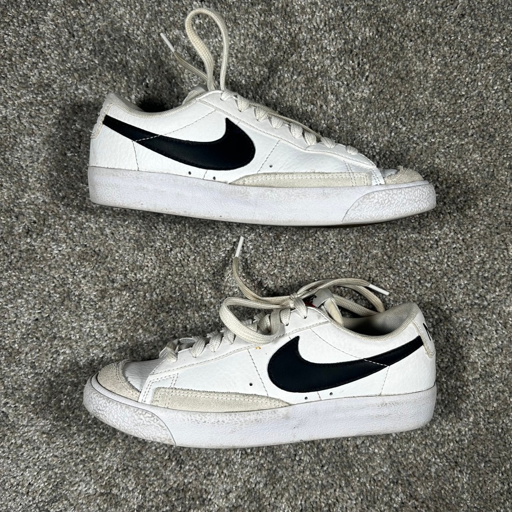 Nike Blazer Low 77 White Black Leather Suede Sneakers DA4074-101 Kids 4.5Y